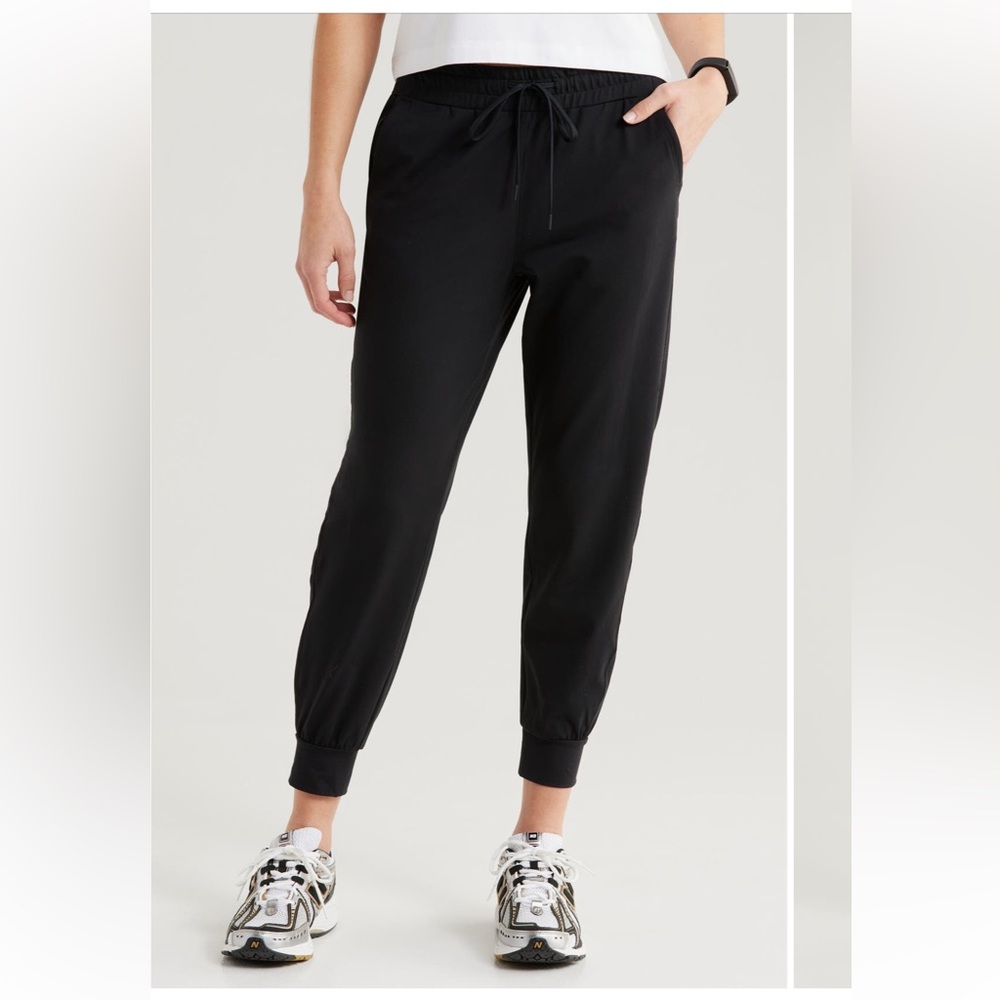 Zelle Move in pocket joggers